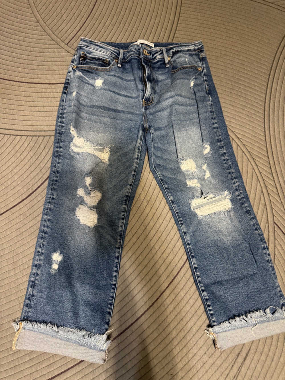 KanCan Distressed Cropped Blue Denim Jeans